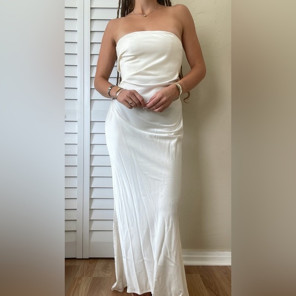 Significant Other Lucile Bridal Strapless Satin Gown with Train Bone White 4, S - Picture 12 of 16